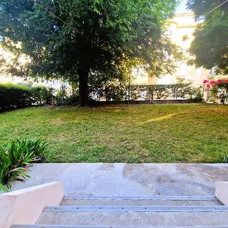 Jadran Apartman *